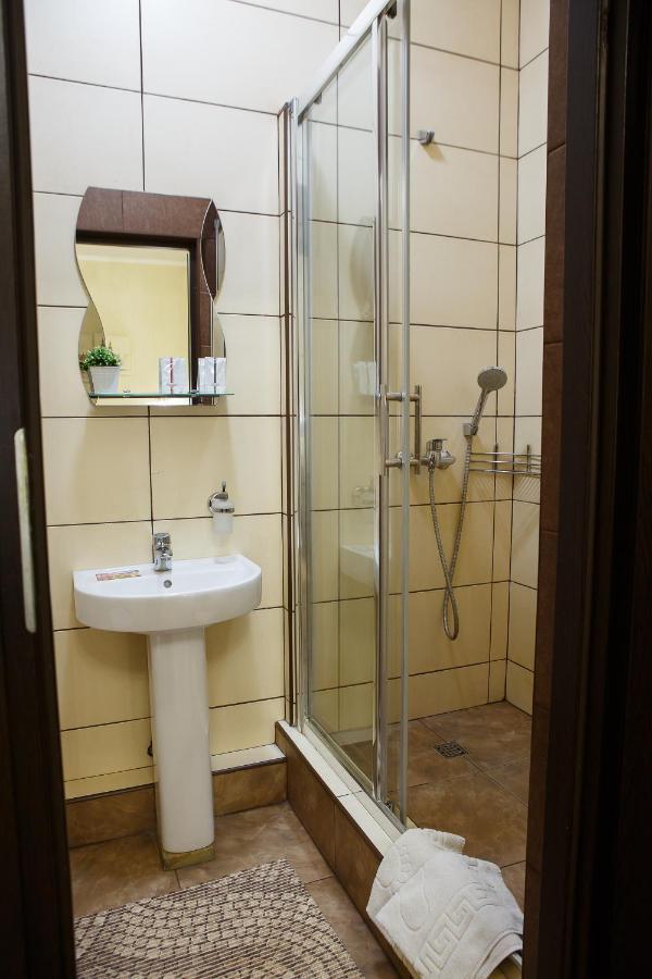 Misteriya Hotel Kharkiv Extérieur photo