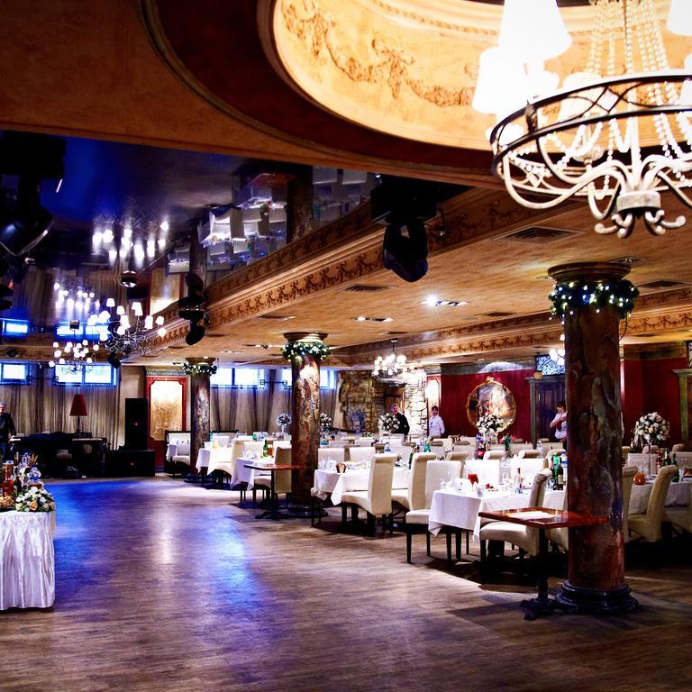 Misteriya Hotel Kharkiv Extérieur photo